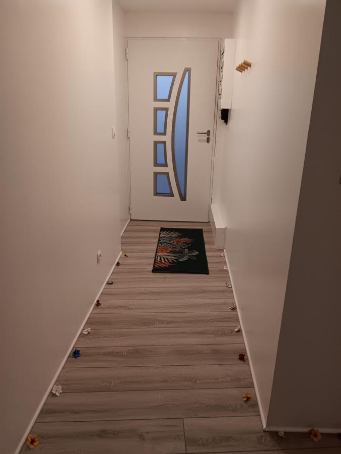 Gite Et Spa Au Secret Du Bonheur Pouilly-sur-Serre Exterior foto